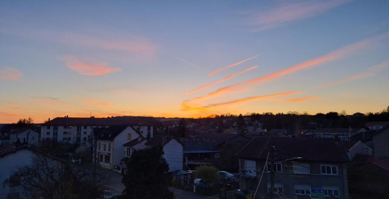 Chez Les Poilus Appartement Verdun-sur-Meuse Buitenkant foto